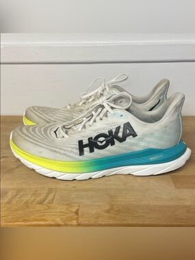Hoka Mach 5 running sneakers featuring PROFLY+ midsole men’s size 11.5 wide